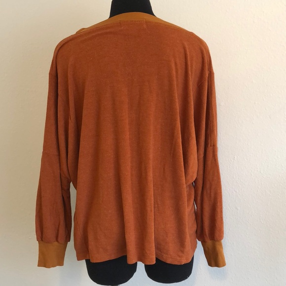 Wildfox pullover - Picture 2 of 3